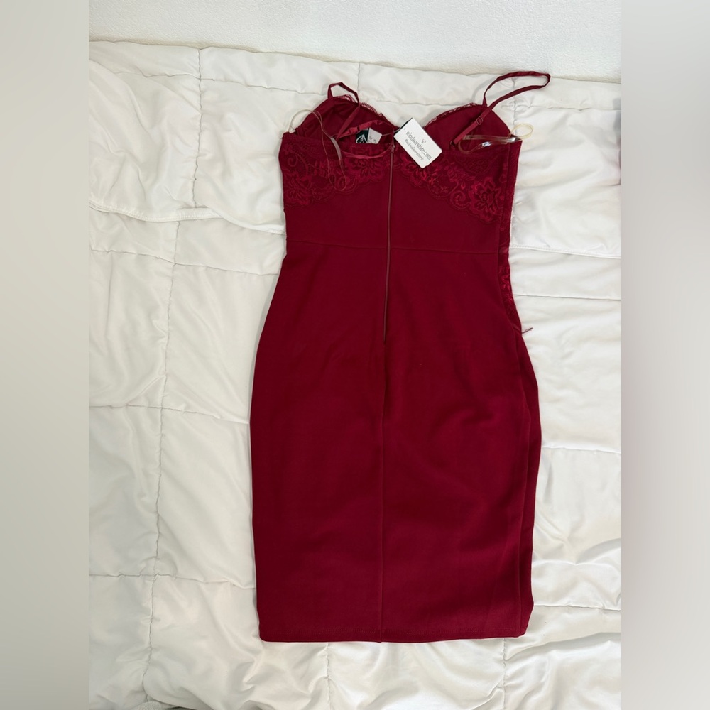 Windsor Burgundy Dress - Picture 5 of 7